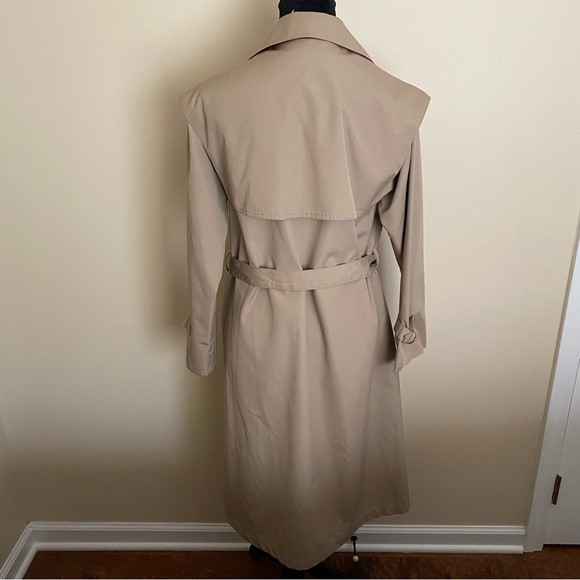 Women’s Trench Dress Coat size 8PET Beige w/ red details, tie waist, like new - Picture 2 of 16